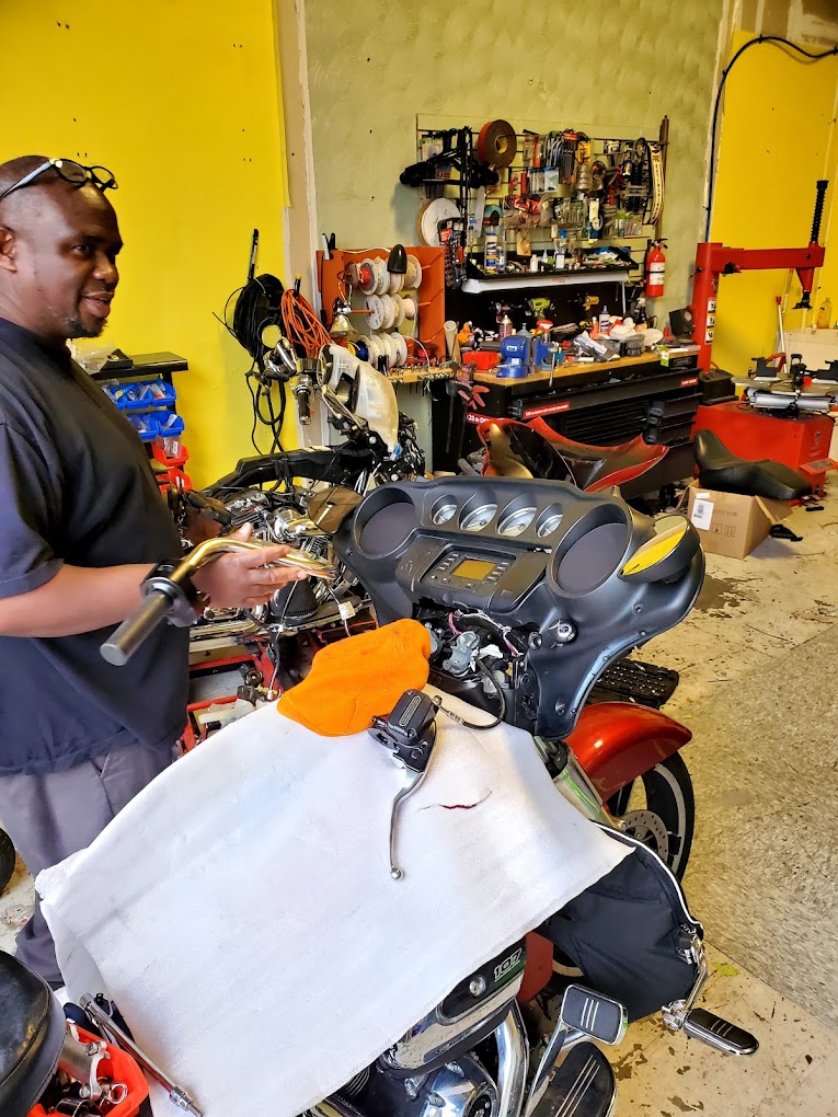 Big Wood Custom Motorcycle Shop Chesapeake